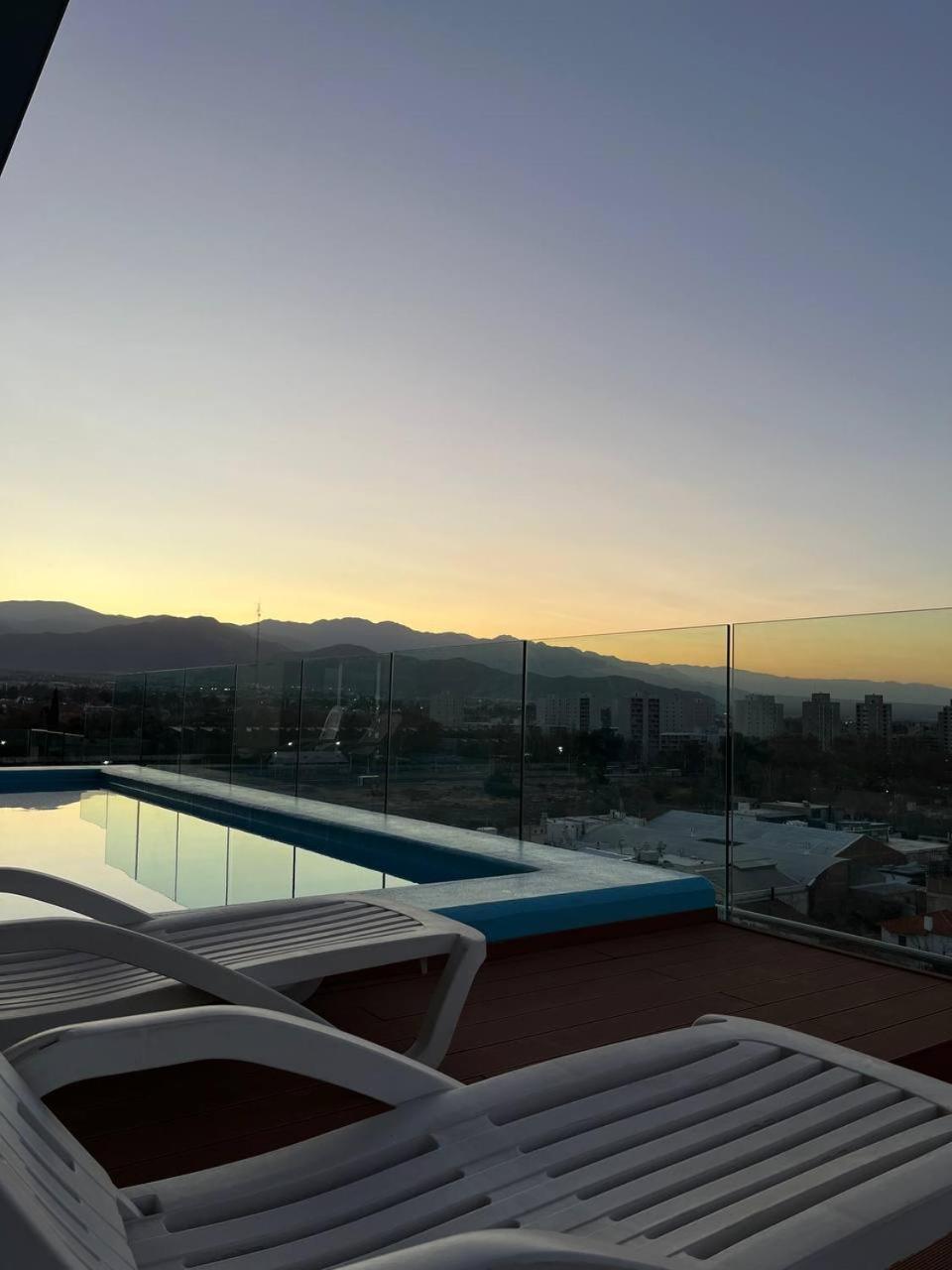 Apartamento Centrico Con Las Mejores Vistas De Mendoza Dış mekan fotoğraf